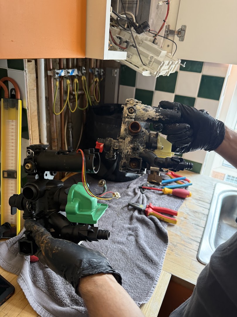 24 Hour Electrician & Plumber LTD — Photos 15